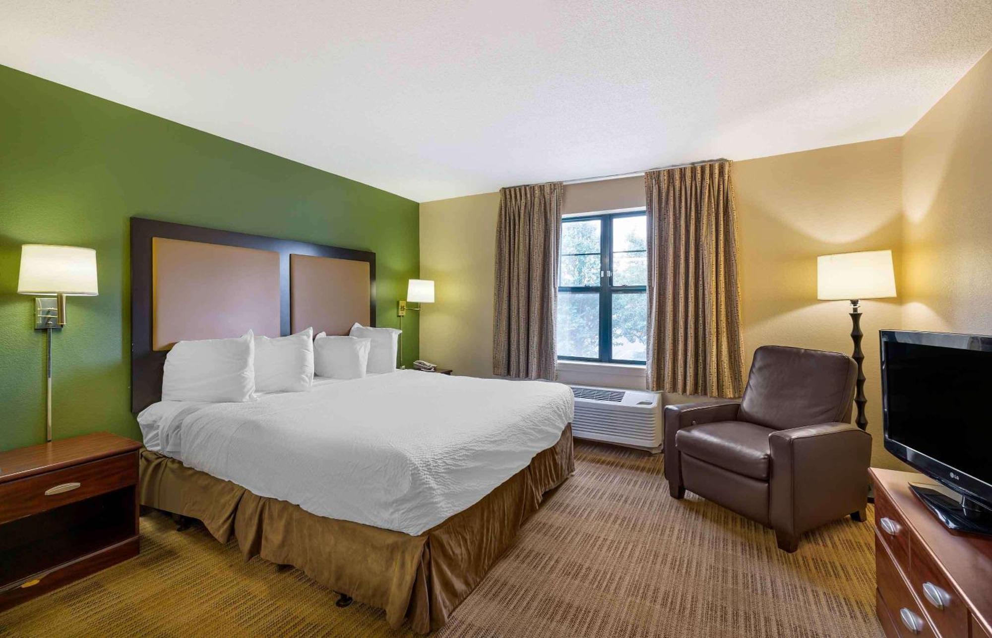 Extended Stay America Suites - Washington Dc Germantown Milestone Eksteriør bilde