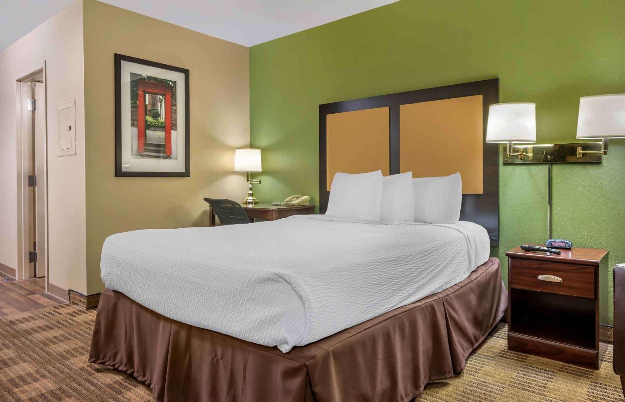 Extended Stay America Suites - Washington Dc Germantown Milestone Eksteriør bilde